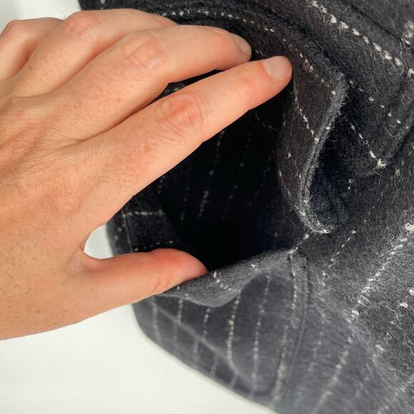 Smythe Birkin Pinstripe Virgin Wool Fitted Cutaway Blazer Jacket In Black size 6 - Picture 7 of 11